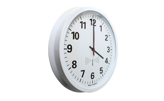 Radio controlled analogue Ethernet clock